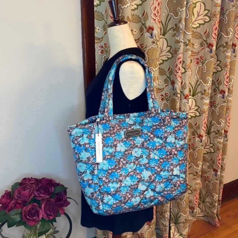 Marc Jacobs Quilted Nylon Floral Tote NWT - Picture 9 of 9